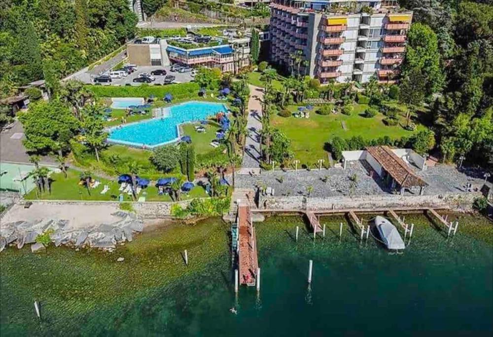 Appartamento Con Piscina E Sauna Bissone Buitenkant foto